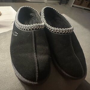 UGG Men's Black Slippers